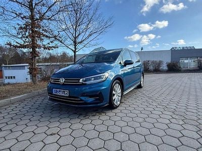 Gebraucht VW Touran Highline 190 PS (139 kW) 2017 Blau Van / Kleinbus