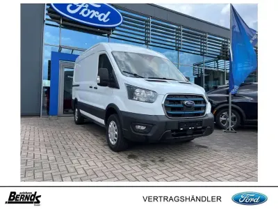 Gebraucht Ford Transit Trend 135 kW (184 PS) 2022 Frozen white Pickup