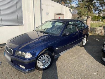 Gebraucht BMW 316 Basis 105 PS (77 kW) 1997 Blau