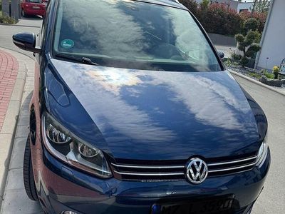 Blau Gebraucht 2011 VW Touran Highline Van / Kleinbus | 7.099 € (Fairer Preis)