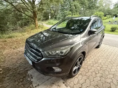 Gebraucht Ford Kuga ST-Line 179 PS (131 kW) 2018 Grau SUV