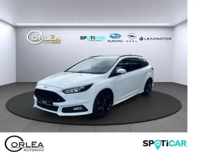 Gebraucht Ford Focus ST 185 PS (136 kW) 2015 Weiß Kombi