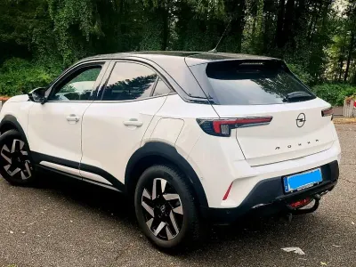 Gebraucht Opel Mokka 136 PS (100 kW) 2024 Weiß SUV