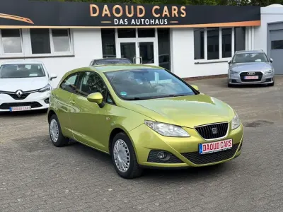 Używany Seat Ibiza SC Stylance 86 KM (63 kW) 2010 Żółty Hatchback