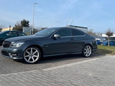 Gebraucht Mercedes C250 AMG 204 PS (150 kW) 2012 Andere farben Coupé