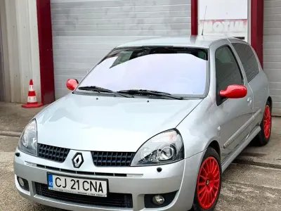 Gebraucht Renault Clio 169 PS (124 kW) 2002 Grau Limousine