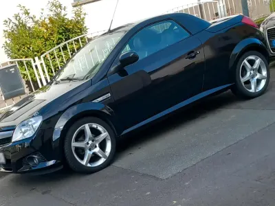 Gebraucht Opel Tigra 90 PS (66 kW) 2005 Schwarz Cabrio