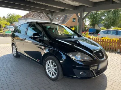 Gebraucht Seat Altea XL 125 PS (91 kW) 2012 Schwarz Van / Kleinbus