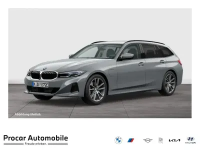 Gebraucht BMW 330 Comfort Edition 360 PS (264 kW) 2025 Grau Kombi