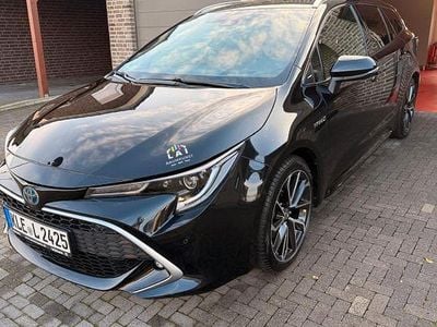 Usata Toyota Corolla Lounge 184 CV (135 kW) 2022 Nero Station wagon
