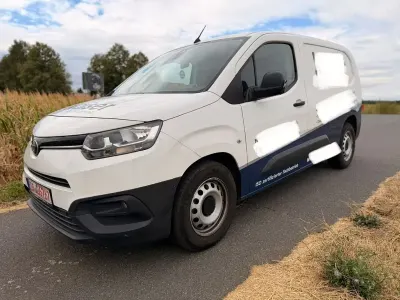 Gebraucht Toyota Proace City City 131 PS (96 kW) 2020 Weiß Van / Kleinbus