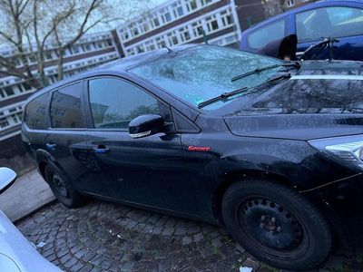Gebraucht Ford Focus 90 PS (66 kW) 2010 Schwarz Kombi