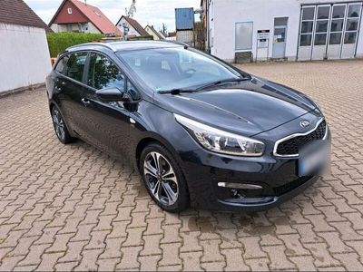 gebraucht Kia Ceed cee'd /1.0 T-GDI Dream-Team Edition Dr...