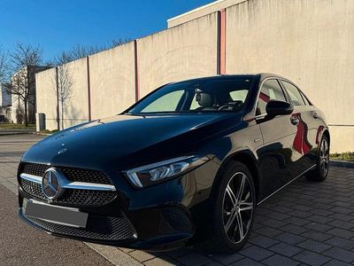Gebraucht Mercedes A250 160 PS (117 kW) 2022 Schwarz Limousine