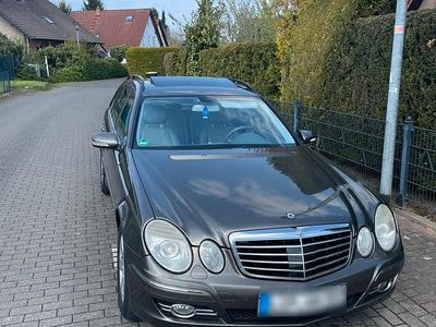 Usata Mercedes E280 190 CV (139 kW) 2008 Marrone Station wagon