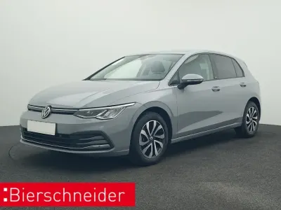 Gebraucht VW Golf VIII Active 131 PS (96 kW) 2022 Grau Limousine