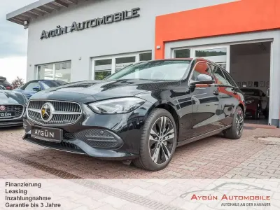 Gebraucht Mercedes C300e Avantgarde 204 PS (150 kW) 2023 Schwarz Kombi
