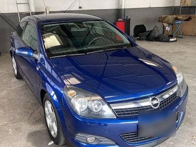 Blau Gebraucht 2007 Opel Astra GTC Coupé | 2.950 € (Teuer)