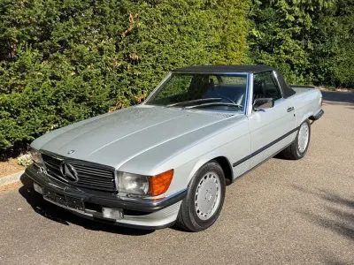 Gebraucht Mercedes SL500 245 PS (180 kW) 1986 Silber Cabrio