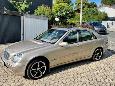 Gebraucht Mercedes C220 Elegance 143 PS (105 kW) 2000 Gold Limousine