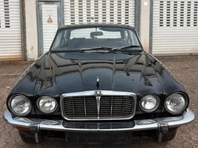 Gebraucht Jaguar XJ6 173 PS (127 kW) 1975 Schwarz Limousine