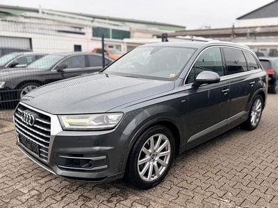 Grau Gebraucht 2015 Audi Q7 S-Line SUV | 18.500 € (Fairer Preis)