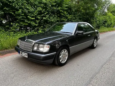 Gebraucht Mercedes 230 132 PS (97 kW) 1988 Grau Coupé