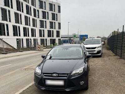 Gebraucht Ford Focus 116 PS (85 kW) 2011 Grau Limousine