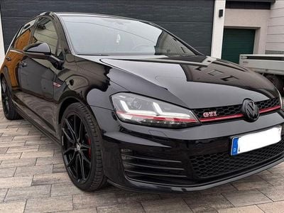 Usata VW Golf VII GTI 230 CV (169 kW) 2016 Nero Berlina
