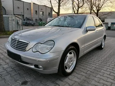 Gebraucht Mercedes C240 Elegance 170 PS (125 kW) 2001 Silber Limousine