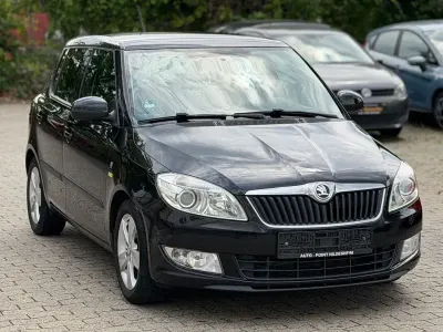 Gebraucht Skoda Fabia Fresh 86 PS (63 kW) 2013 Schwarz Limousine