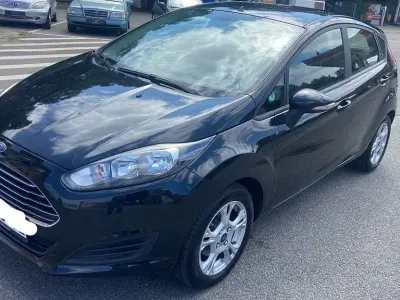 Gebraucht Ford Fiesta SYNC Edition 80 PS (58 kW) 2014 Schwarz Kleinwagen