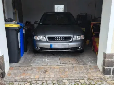 Gebraucht Audi A4 101 PS (74 kW) 2000 Silber Limousine