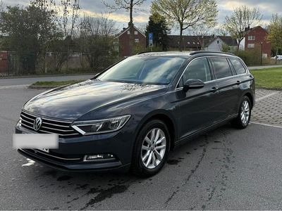 Gebraucht VW Passat 150 PS (110 kW) 2016 Grau Kombi