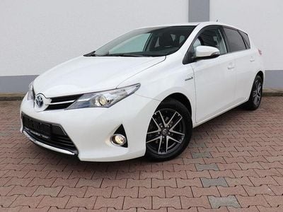 Usata Toyota Auris Hybrid Edition 136 CV (100 kW) 2015 Bianco Berlina