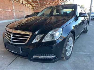 Gebraucht Mercedes E300 204 PS (150 kW) 2012 Schwarz Limousine
