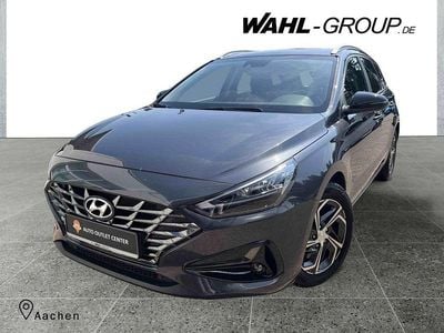 Grau Gebraucht 2024 Hyundai i30 Select Kombi | 18.990 € (Guter Preis)