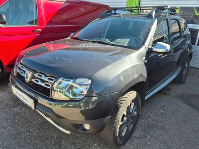 Gebraucht Dacia Duster Celebration 105 PS (77 kW) 2015 Grau SUV