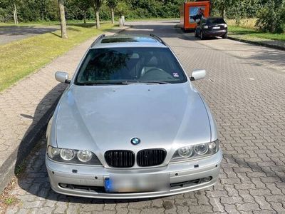 BMW 525