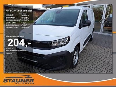Neu Opel Combo Basis 131 PS (96 kW) 2025 Lackierung weiss icy/typ Kombi