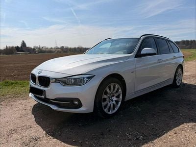 Gebraucht BMW 318 Sport Line 150 PS (110 kW) 2016 Weiß Kombi