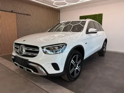 Second-hand Mercedes GLC300e 320 CP (235 kW) 2020 Alb SUV