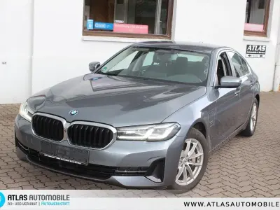 Gebraucht BMW 520 163 PS (119 kW) 2022 Bluestone Limousine