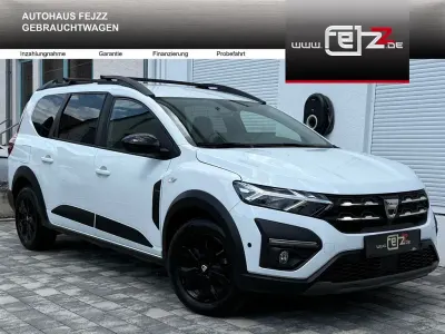 Gebraucht Dacia Jogger 101 PS (74 kW) 2022 Weiß Van / Kleinbus