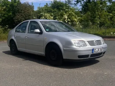 Gebraucht VW Bora 101 PS (74 kW) 1999 Silber Limousine