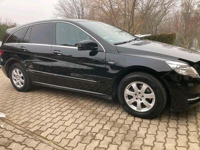 Gebraucht Mercedes R300 190 PS (139 kW) 2012 Schwarz Van / Kleinbus