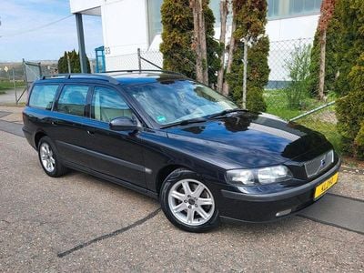 Second-hand Volvo V70 163 CP (119 kW) 2003 Negru Break