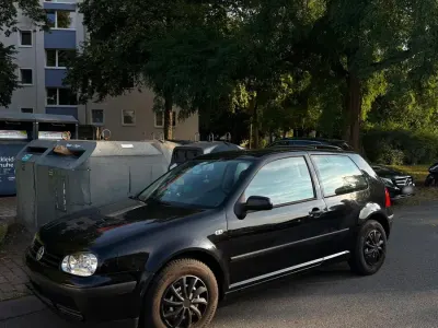 Gebraucht VW Golf IV 75 PS (55 kW) 2001 Schwarz Limousine