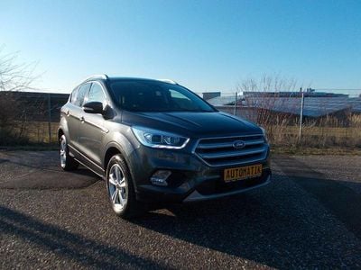 Grau Gebraucht 2019 Ford Kuga Titanium SUV | 16.500 € (Guter Preis)