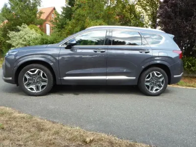 Gebraucht Hyundai Santa Fe Signature 230 PS (169 kW) 2023 Blau SUV